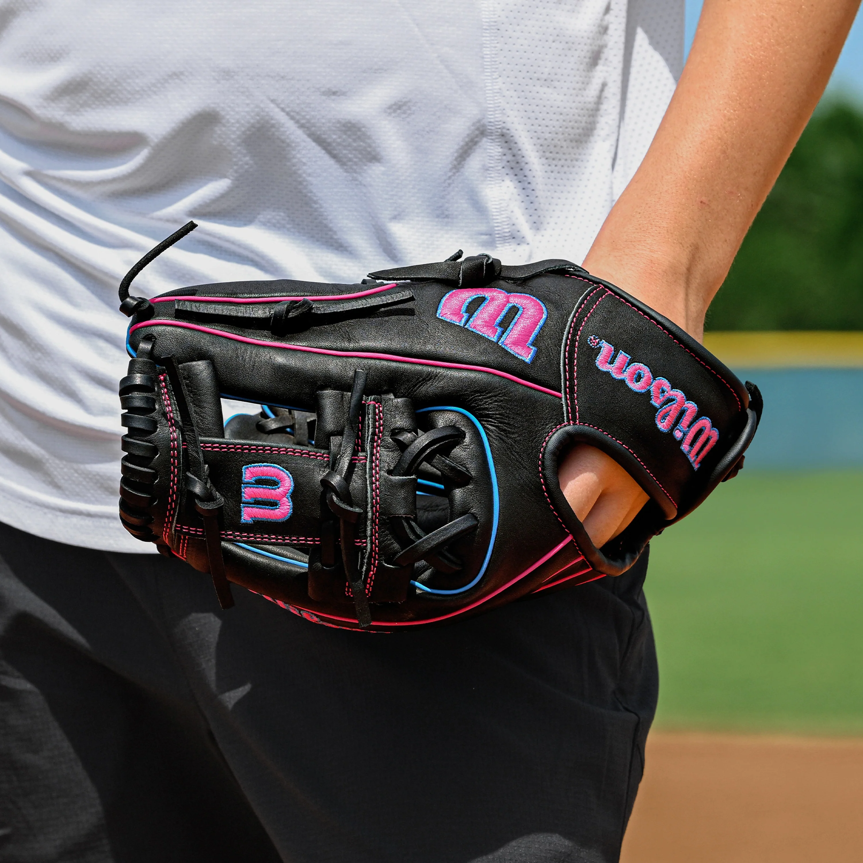 A1000 DP15 11.5” Infield Baseball Glove - Image 5