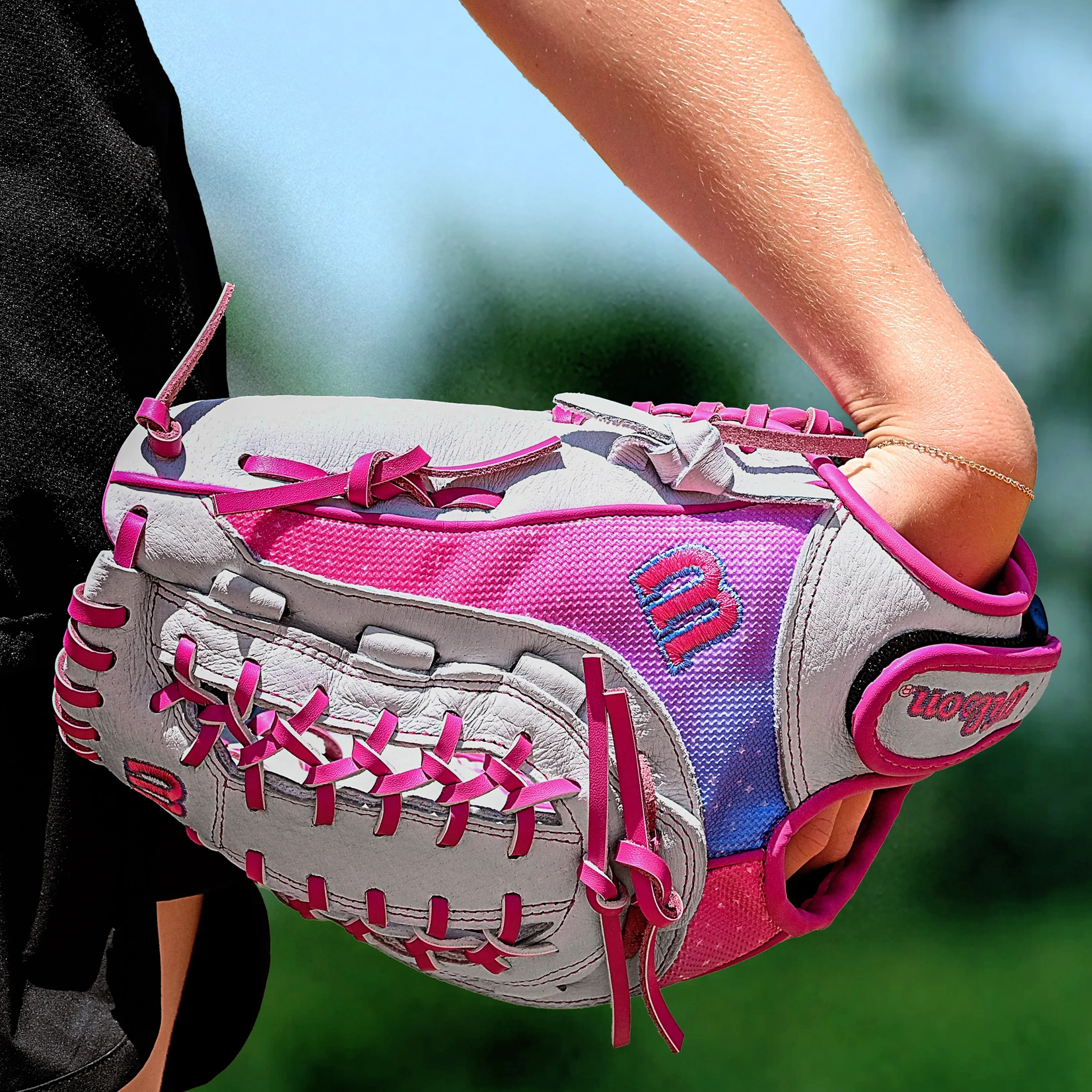 A500 Flash Fastpitch - 12" Closed Web - Image 5