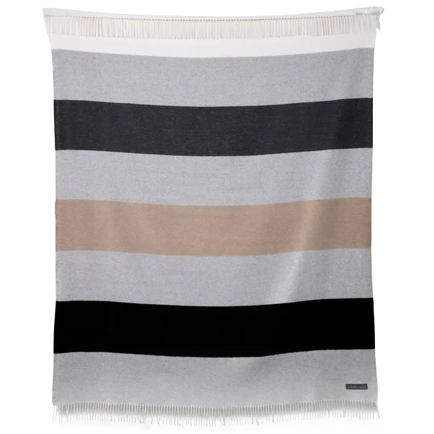 Essential Blanket - Image 2