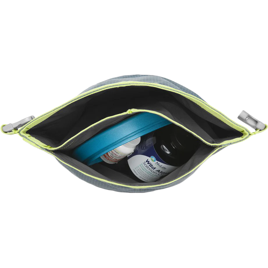Kibble Kaddie Dog Food Travel Bag - Image 4