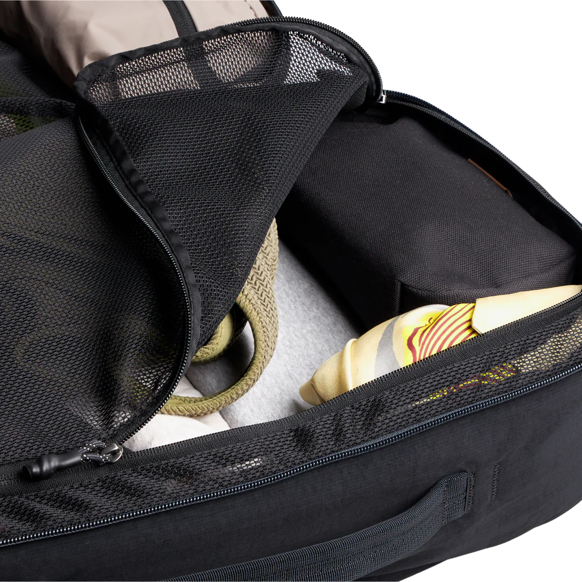 Lite Travel Pack 30L - Image 7