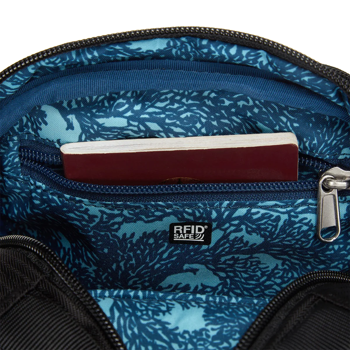 Metrosafe LS100 ECONYL Crossbody - Image 5