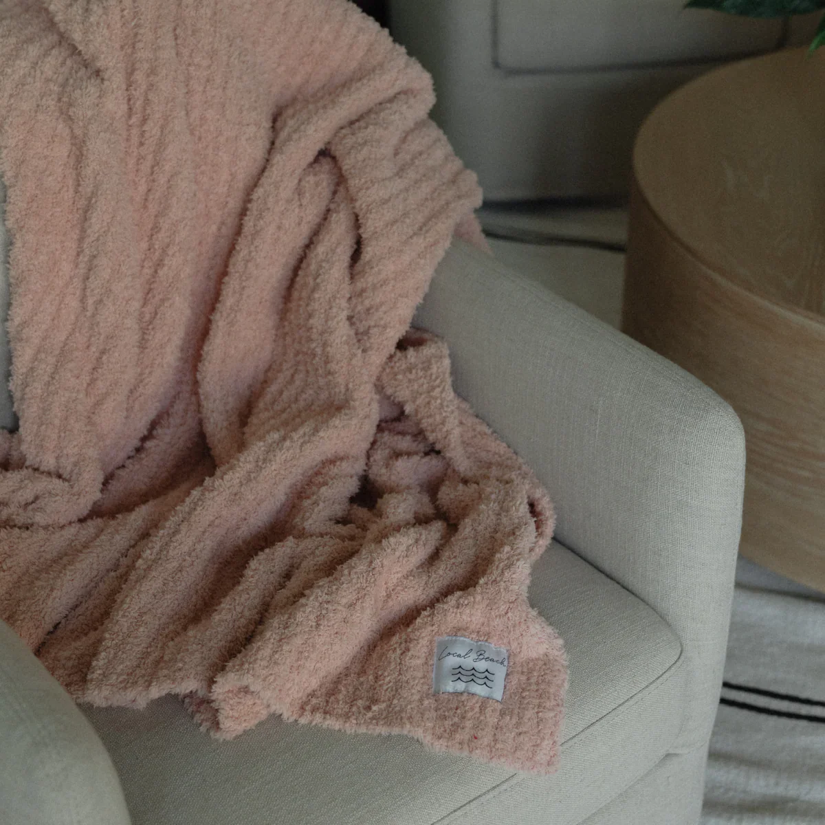 Solid Ribbed Luxe Home Blanket - Image 5
