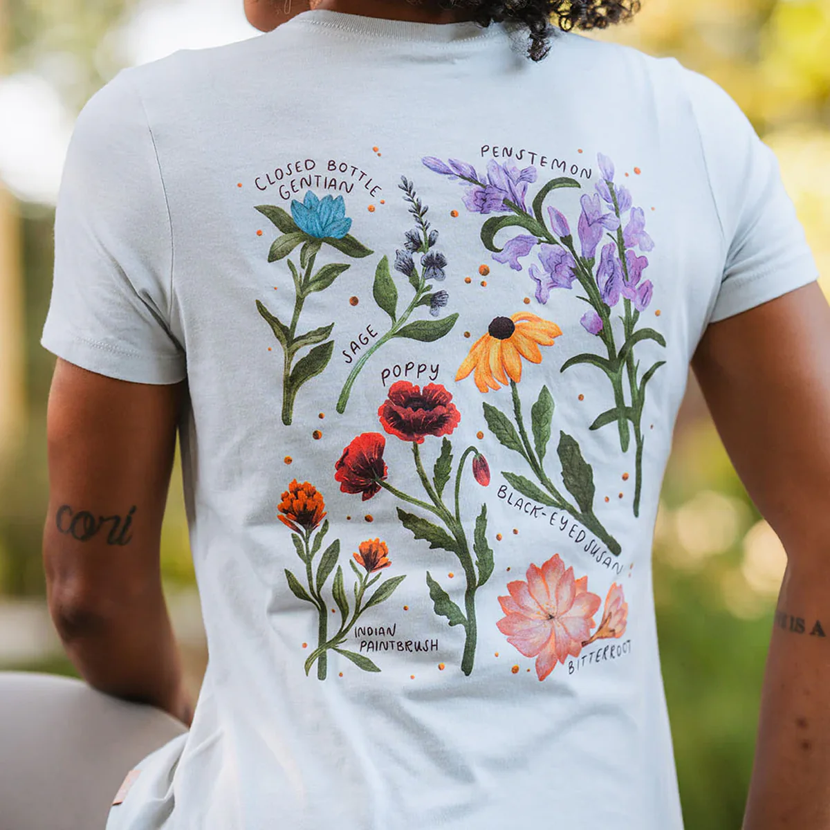 Women's Bee Kind Wildflower Tee - Image 4